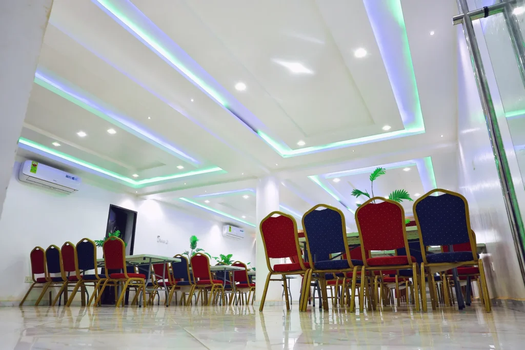 Conference hall with projector screen and air conditioning at Leisure Cozy Hotel, Hohoe